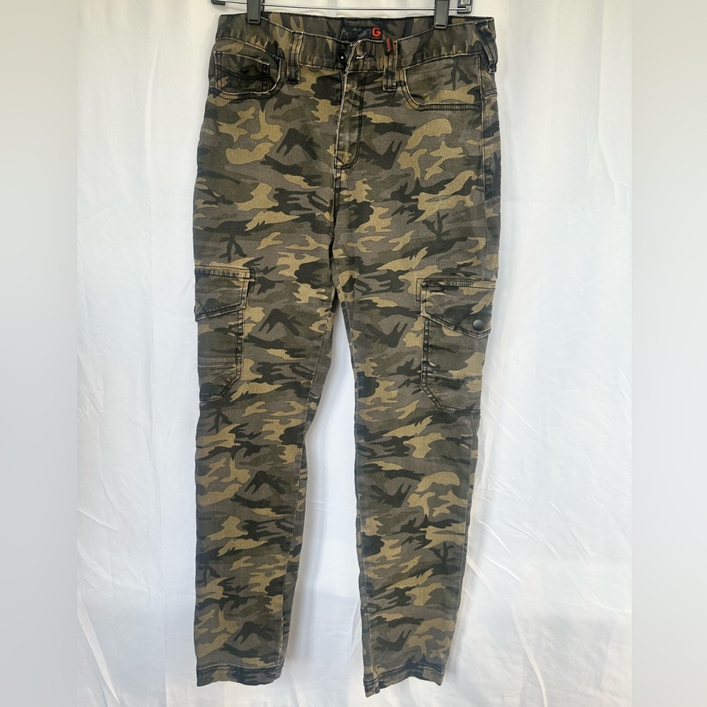 Guess Camouflage Tapered Slim Pants